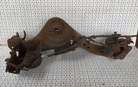 Nissan X-Trail T31 Rear wheel hub spindle/knuckle 