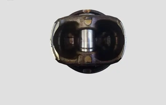 BMW 3 E90 E91 Piston 0000