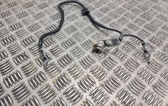 Toyota Yaris Negative earth cable (battery)