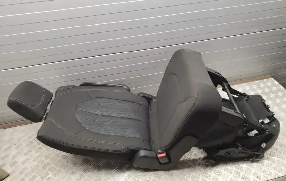 Chrysler Pacifica Rear seat 