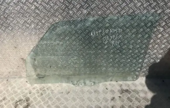 Mitsubishi Pajero Front door window glass four-door