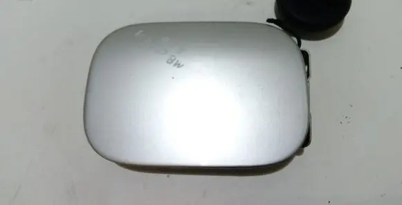 Mercedes-Benz C W203 Fuel tank cap A2035840738 A0005843117