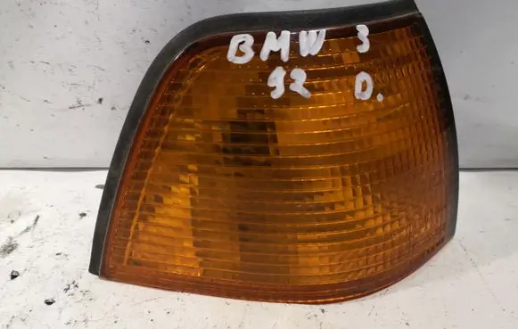 BMW 3 E36 Front indicator light 1384032
