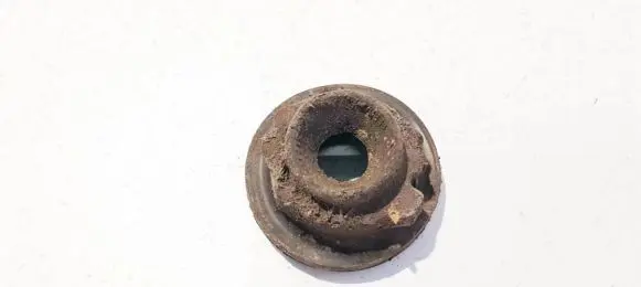 Audi TT Mk1 Front coil spring rubber mount 1j0512149b