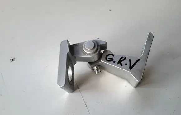 Skoda Octavia Mk3 (5E) Rear door upper hinge 8K0831401E
