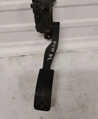 Audi A2 Accelerator throttle pedal 8Z1721523D