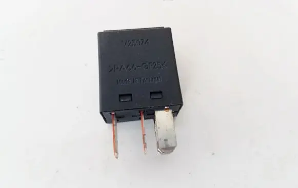 Porsche Cayenne (9PA) Other relay 7M0951253C 95VW10K705EA