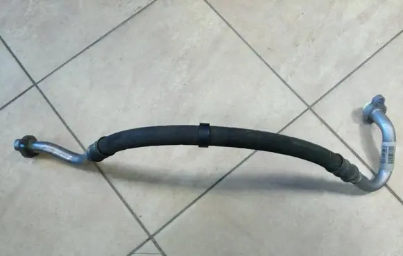Volvo V60 Air conditioning (A/C) pipe/hose 31332343 NE69982