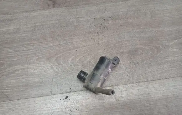 Volvo S60 Windscreen/windshield washer pump 9169611