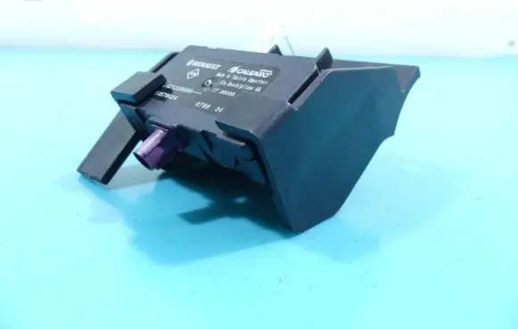 Dacia Sandero III Central body control module 282122683R IMPRK1266198