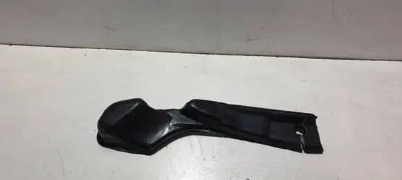 Volvo XC70 Fender foam support/seal 8684735