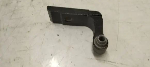 BMW 1 F40 Rear door lower hinge 7246063