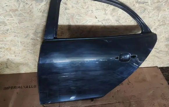Chevrolet Malibu Rear door