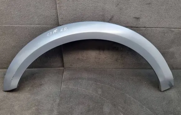 Front arch trim