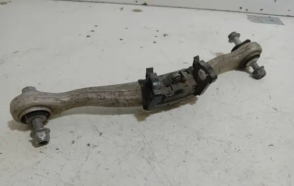 Mercedes-Benz GLE (W166 - C292) Rear upper control arm/wishbone A1673521600