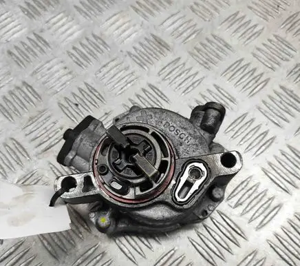 Peugeot 3008 II Vacuum pump 9804021880