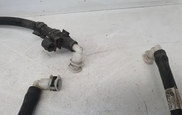 BMW 3 E90 E91 Headlight washer hose/pipe 711784410