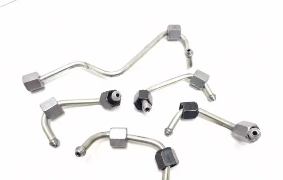 Peugeot 508 RXH Fuel injector supply line/pipe 