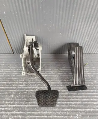 BMW 3 E92 E93 Accelerator throttle pedal 6786285 6751975