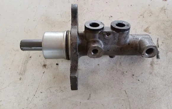 Opel Vectra C Master brake cylinder