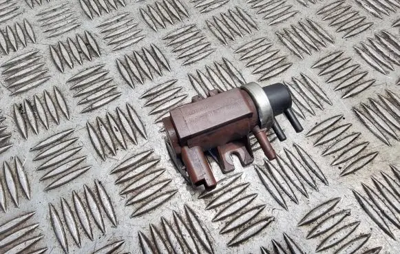 Ford Focus Turbo solenoid valve 70096803
