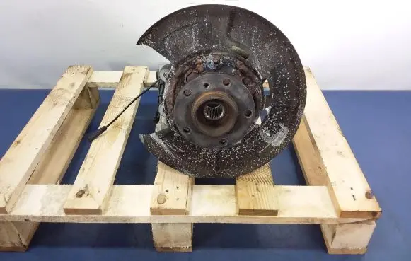 BMW X5 E70 Front wheel hub spindle knuckle 6770983