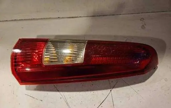 Volvo V70 Rear/tail lights 9154494
