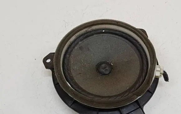 Toyota Auris 150 Front door speaker