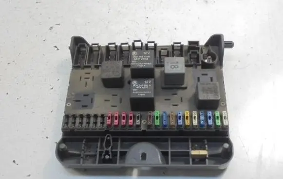 Skoda Felicia II Fuse box set 6U0937025