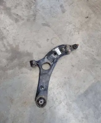 Hyundai Santa Fe Front lower control arm/wishbone 545012W600