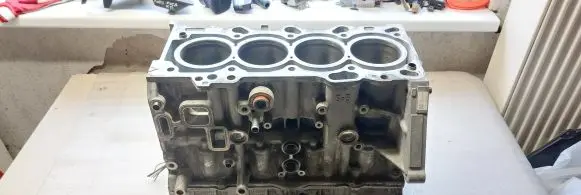 Mazda 3 III Engine block SH30495949 SH013333 4ASA1157