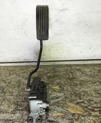 Mitsubishi Space Star Accelerator throttle pedal 30865642 M865642 6PV00830100