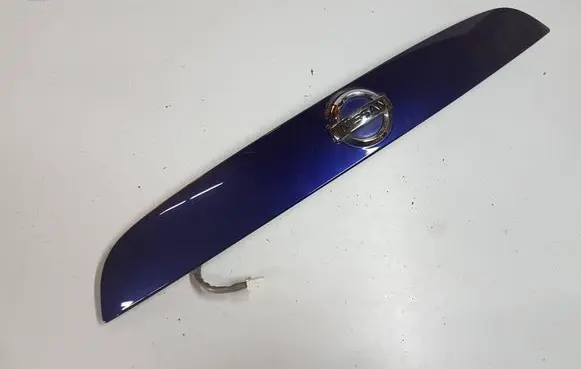 Nissan Juke I F15 Rear light trim 