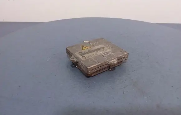 Ford Mondeo Mk III Voltage converter/converter module 1307329064
