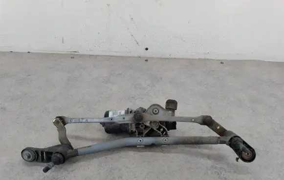 Renault Clio III Front wiper linkage 8200268931