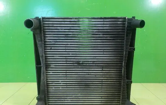 Land Rover Range Rover Sport L320 Intercooler radiator UP53