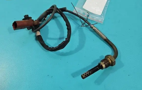 Exhaust gas temperature sensor