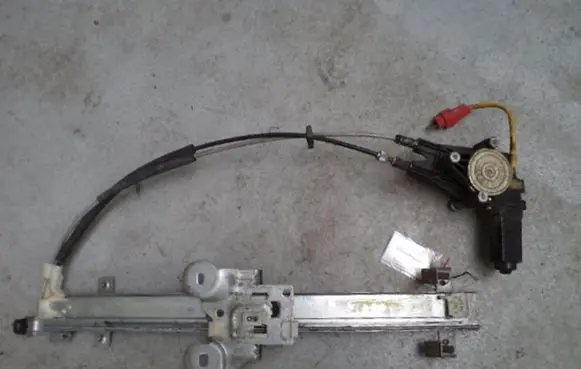 Chrysler Grand Voyager III Front door window regulator with motor