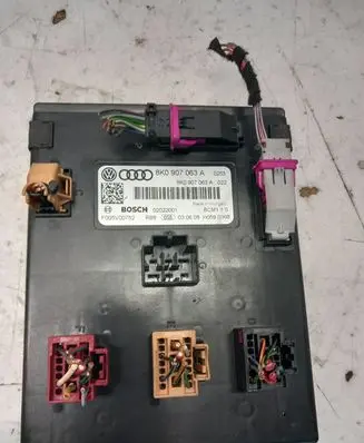 Audi A4 S4 B8 8K Comfort/convenience module 8K0907063A 02022001