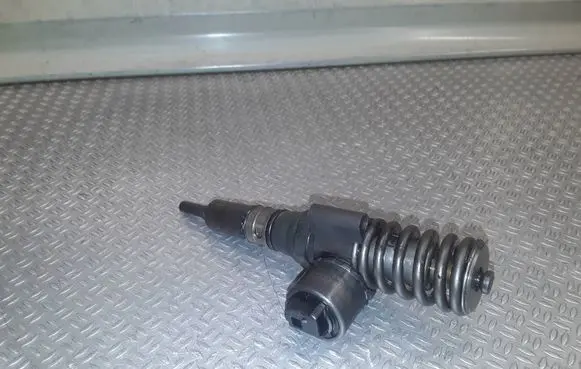 Jeep Compass Fuel injector 03G130073G 0414720404