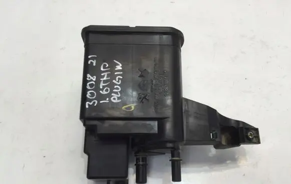 Active carbon filter fuel vapour canister