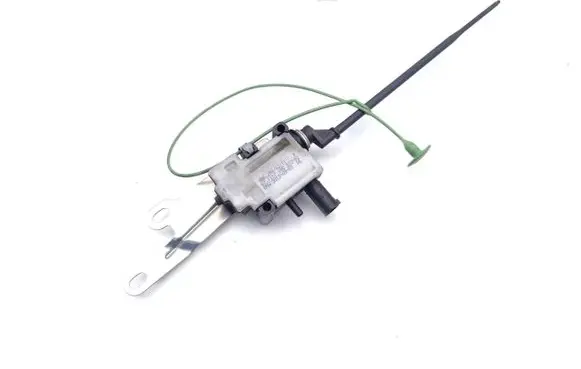 BMW X6 E71 Fuel tank cap lock motor 7190533 6711719053302