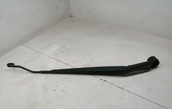 Hyundai i20 (GB IB) Front wiper blade arm W65919 AL231