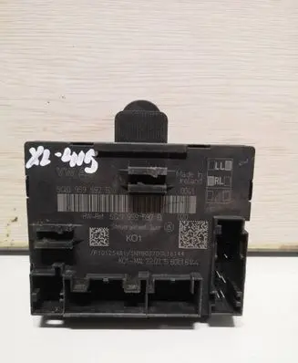 Volkswagen Golf VII Door control unit/module 5Q0959592E 5Q0959592B
