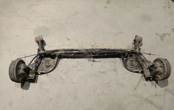 Nissan Note (E11) Rear subframe 