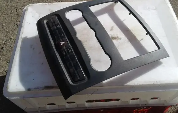 Mercedes-Benz Sprinter W906 Hazard light switch 9065453507