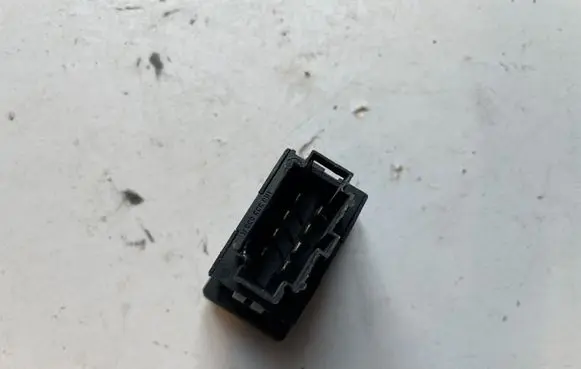 Volkswagen Golf III Electric window control switch 1H0959855A