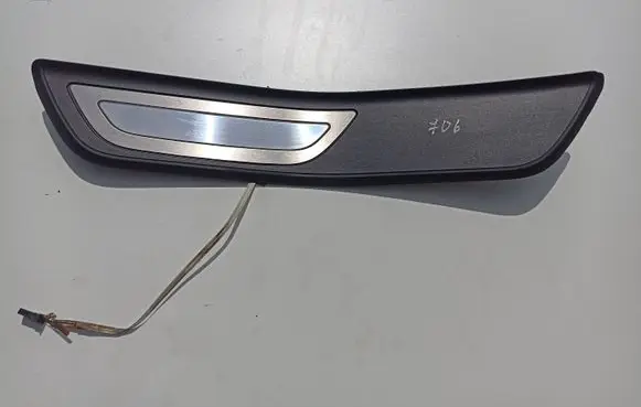 BMW 6 F06 Gran coupe Rear sill trim cover 8053573