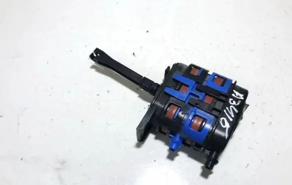 Mercedes-Benz C W202 Central locking vacuum pump 