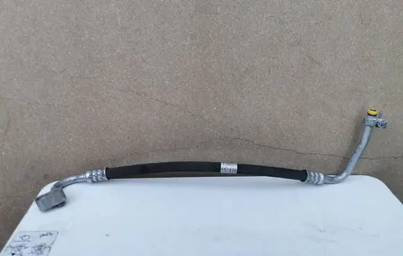 Mercedes-Benz E W212 Air conditioning (A/C) pipe/hose A2128302500 000018990100T 5380223